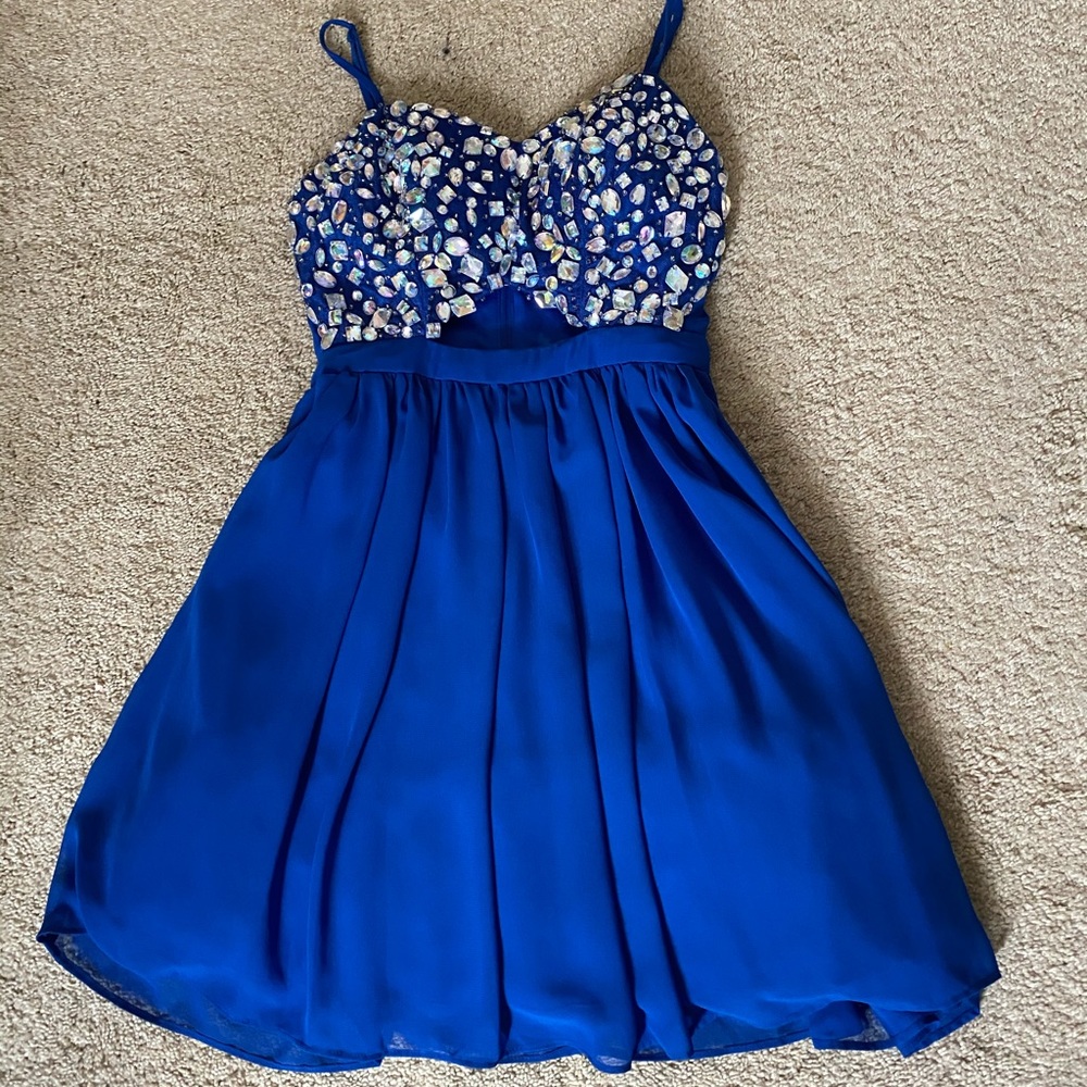 Short royal blue prom dress